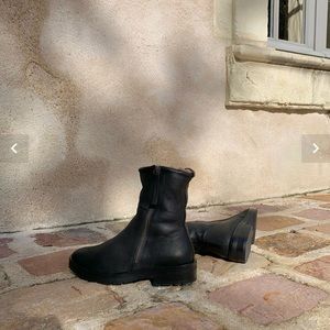 Coclico Durum Shearling Boot womens 39.5